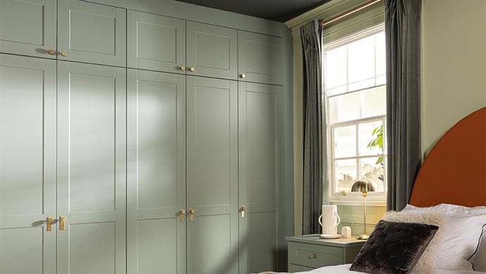 6 Vibrant Green Bedroom Ideas to Create a Sanctuary | Sharps