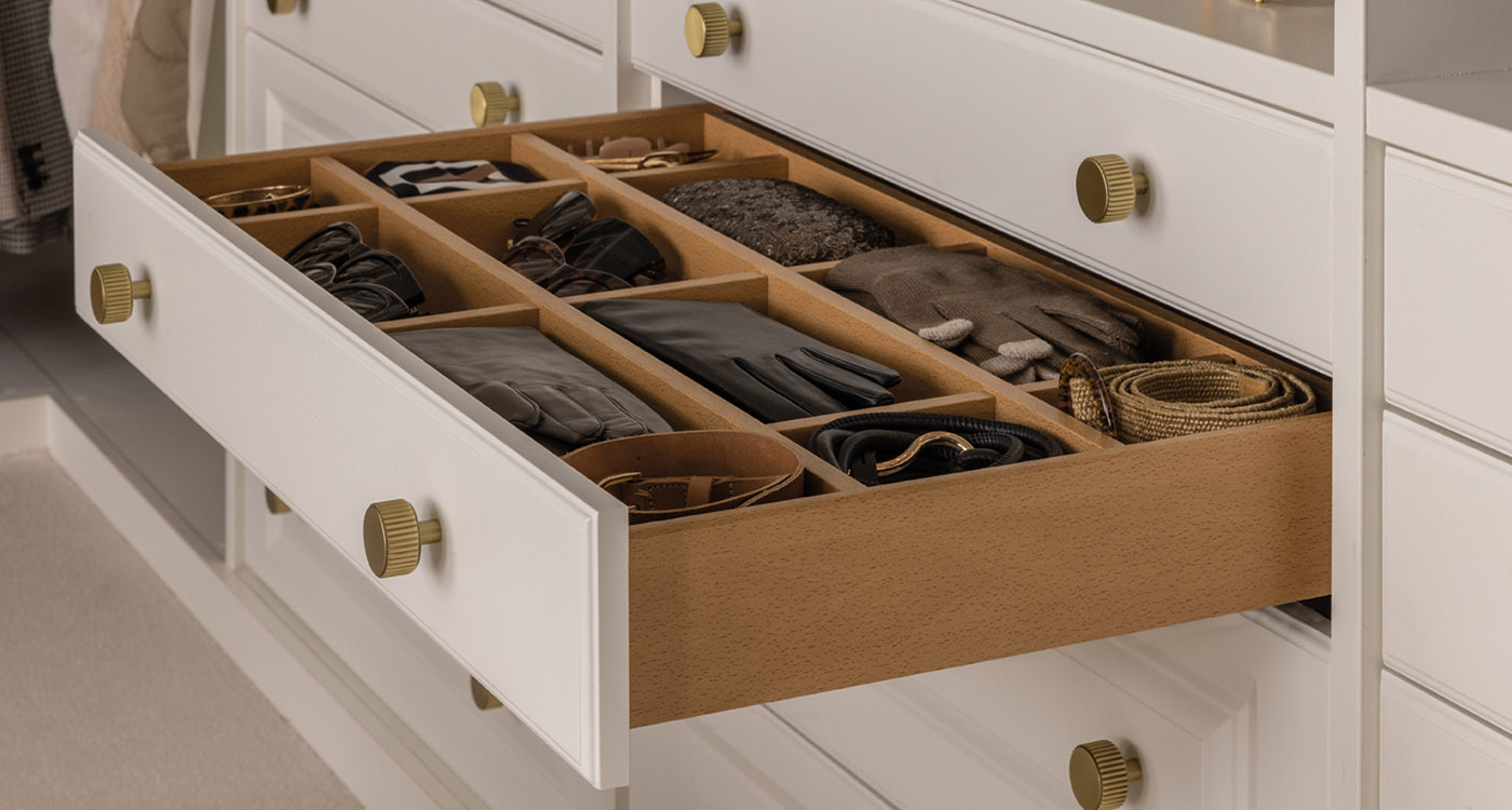 Walk In Wardrobes Bespoke & Fitted Sharps